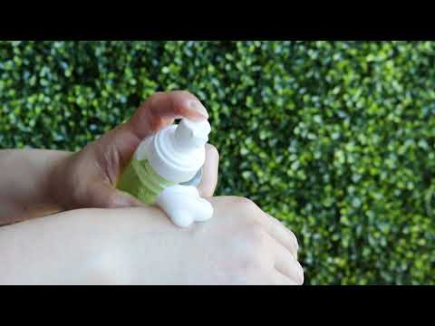 video describing how to use the acne advance system
